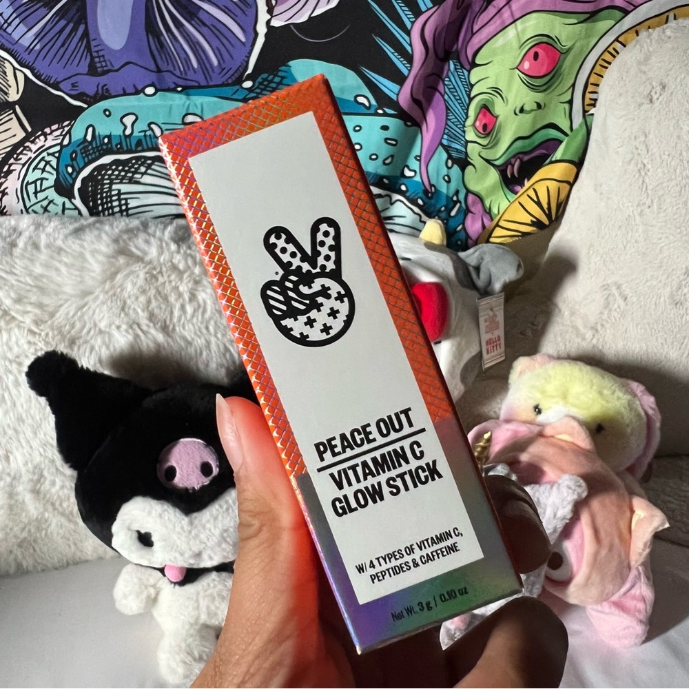 NWB peace out vitamin c glow stick